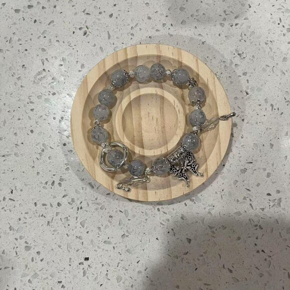 Elegant Gray Beaded Bracelet with Butterfly Charm - Picture 2 of 2